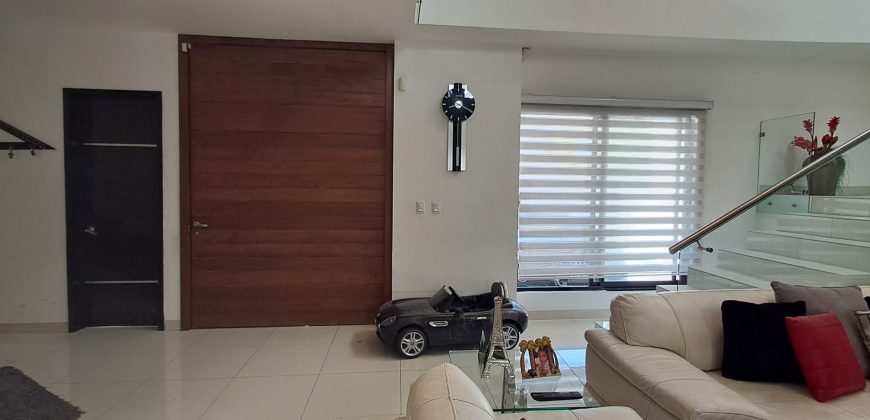 VENTA DE CASA EN SIERRA NOGAL, LEÓN GTO